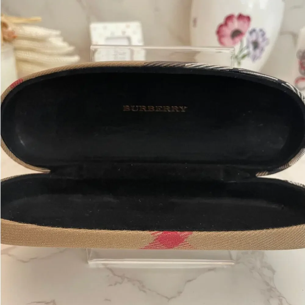 Burberry Sunglass Case EUC